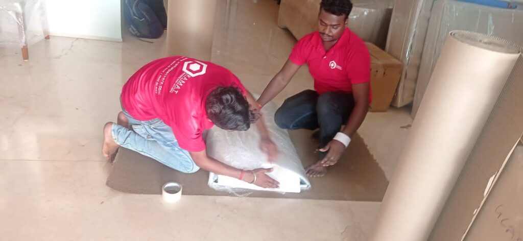 Packers and Movers in Bandra Kurla Complex